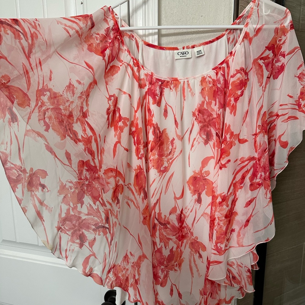 Orange/Red mix Ladies sheer flowing  floral top.